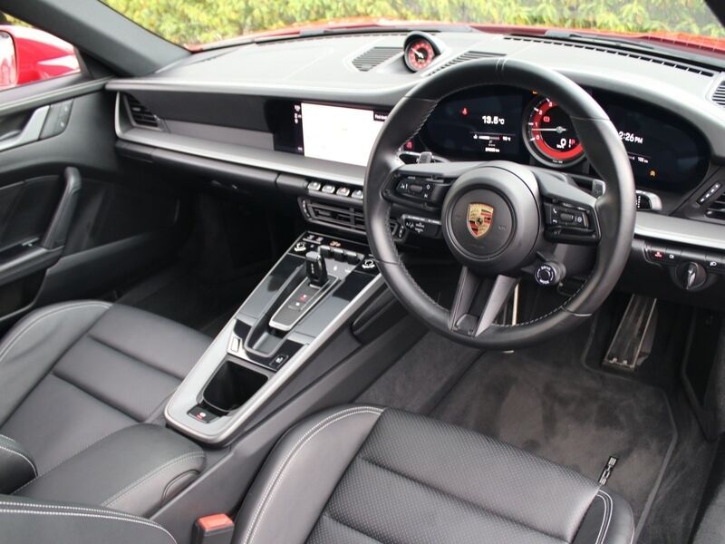 More views of Porsche 911