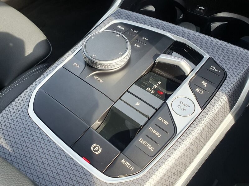 More views of BMW 3-Series