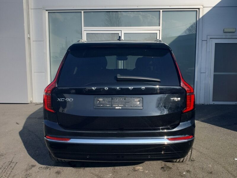 More views of Volvo XC90