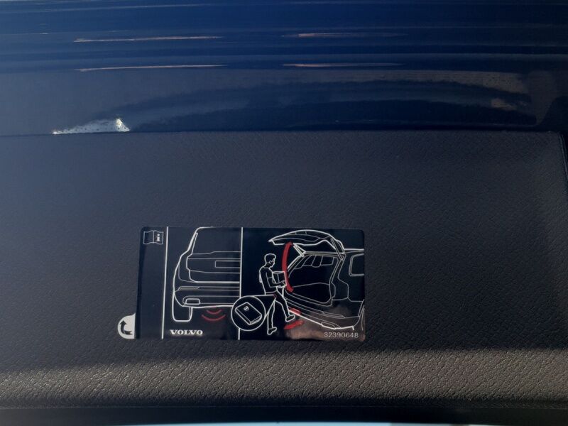 More views of Volvo XC90