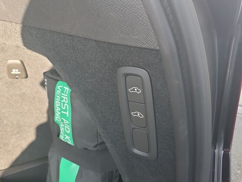 More views of Volvo XC90