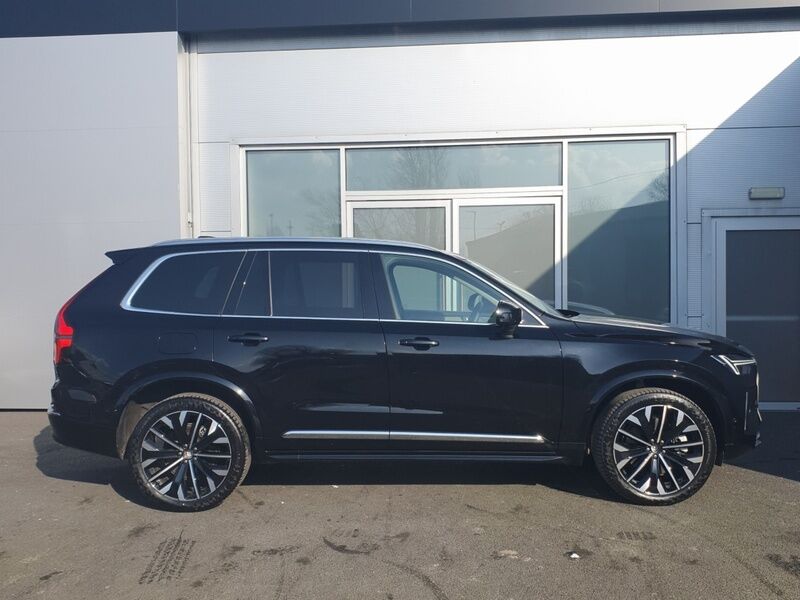 More views of Volvo XC90