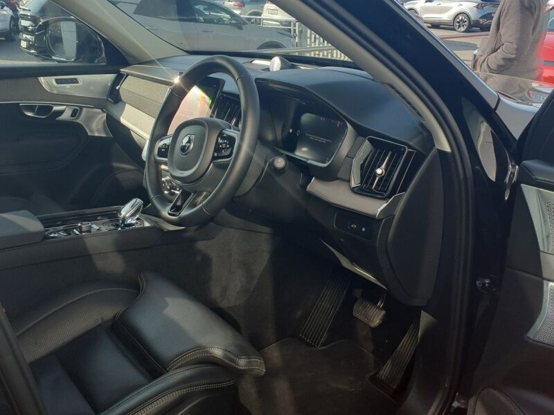 More views of Volvo XC90