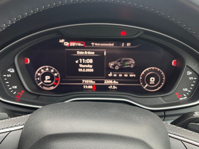 More views of Audi Q5