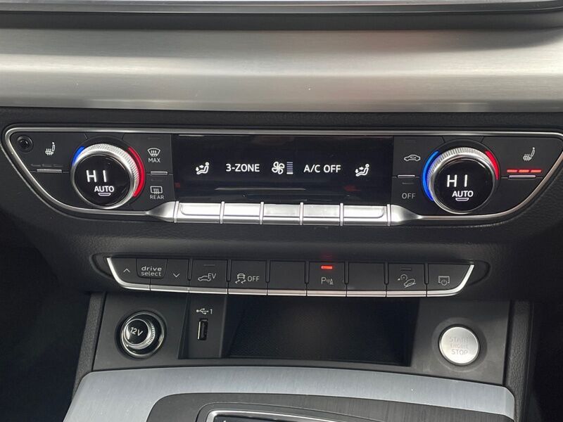 More views of Audi Q5