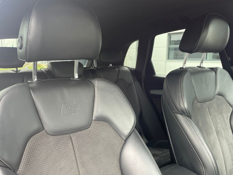 More views of Audi Q5