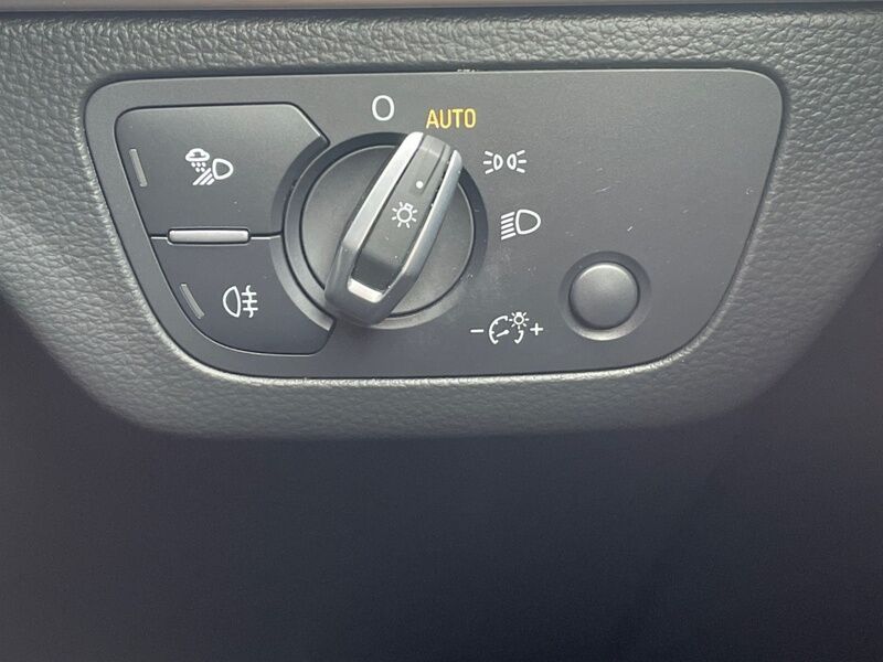 More views of Audi Q5