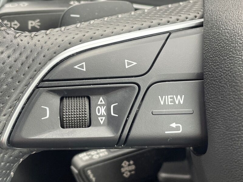 More views of Audi Q5