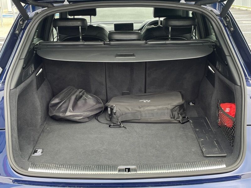 More views of Audi Q5