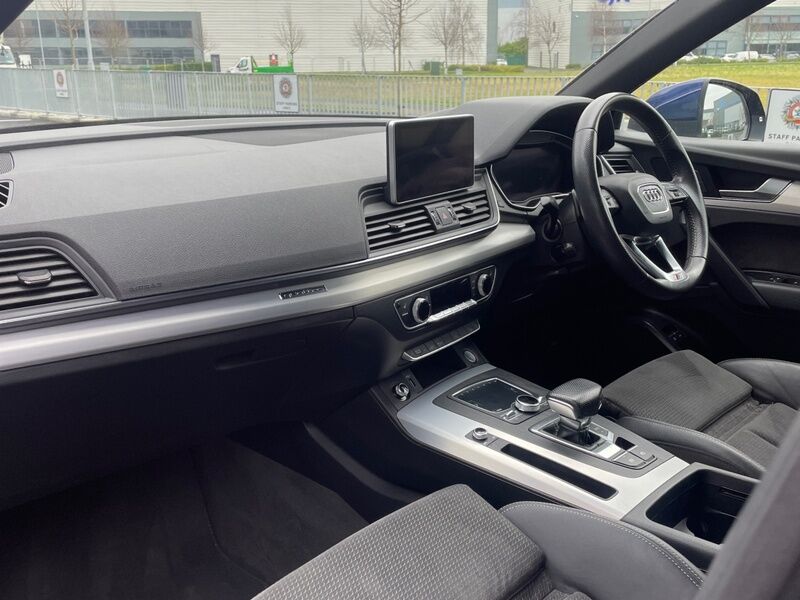 More views of Audi Q5