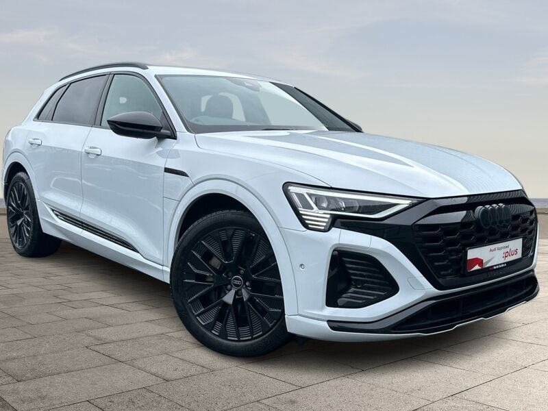 More views of Audi Q8 e-tron