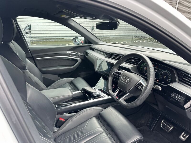 More views of Audi Q8 e-tron