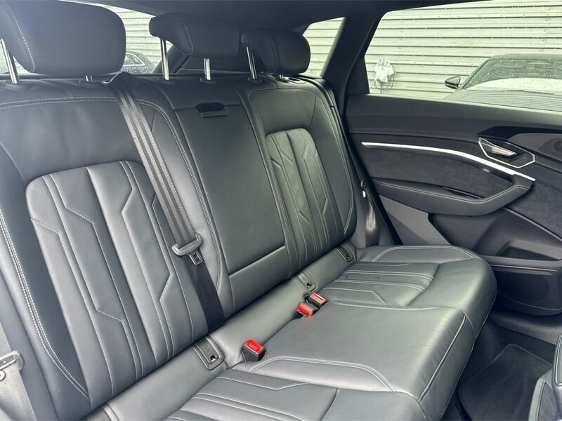 More views of Audi Q8 e-tron