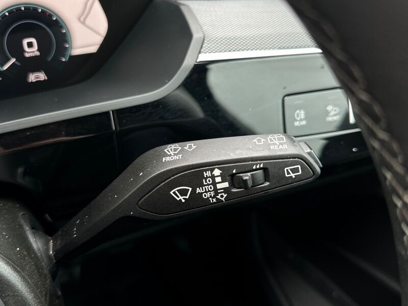 More views of Audi Q8 e-tron