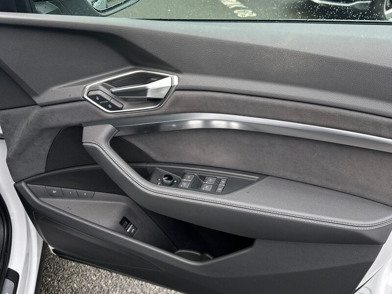 More views of Audi Q8 e-tron