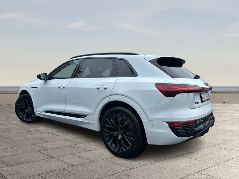 More views of Audi Q8 e-tron