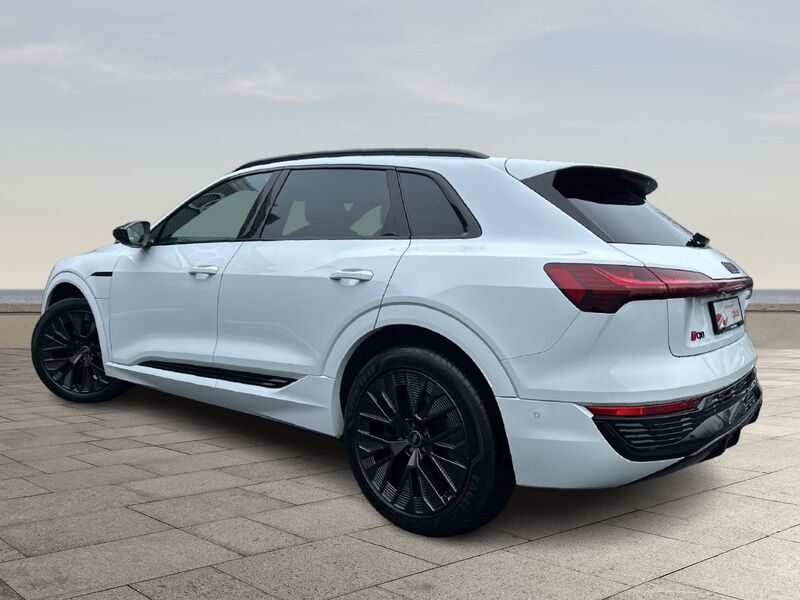 More views of Audi Q8 e-tron