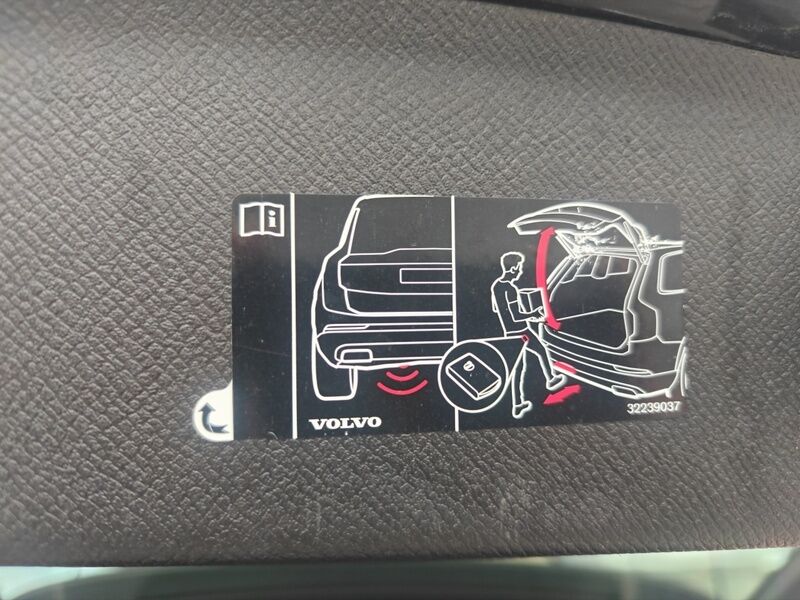 More views of Volvo XC90