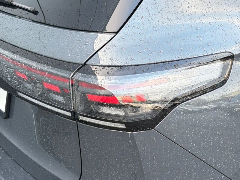 More views of Volkswagen Tiguan
