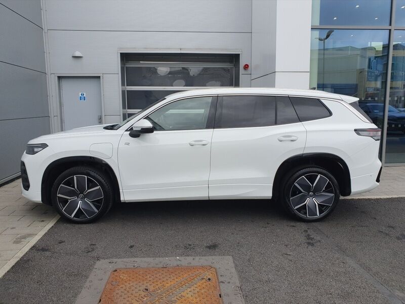 More views of Volkswagen Tayron