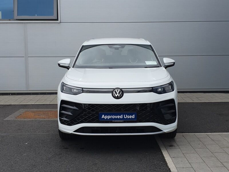 More views of Volkswagen Tayron