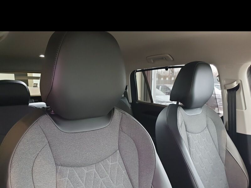 More views of Volkswagen Tayron