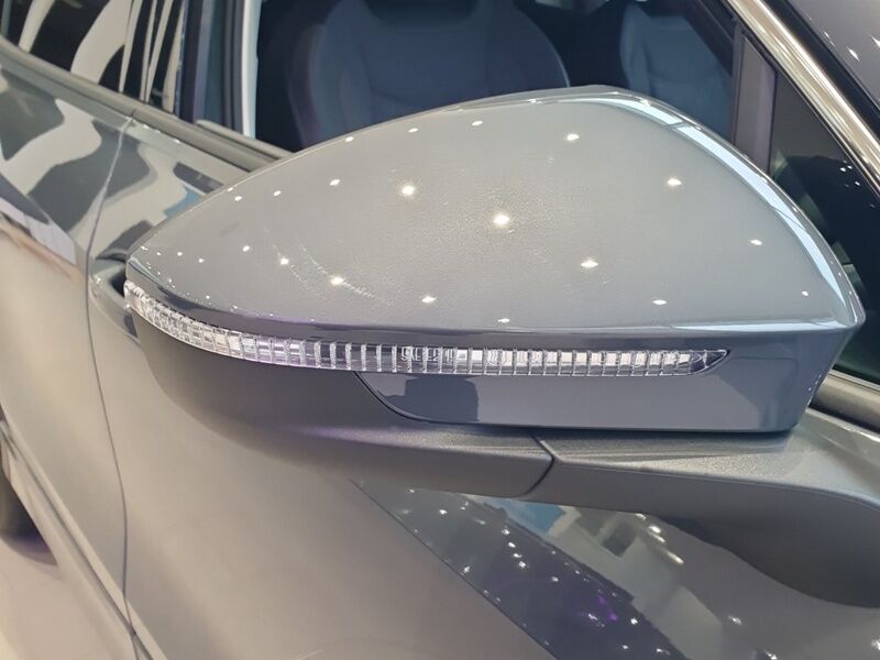 More views of Volkswagen Tayron