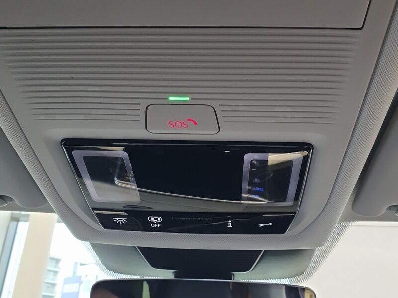 More views of Volkswagen Tayron