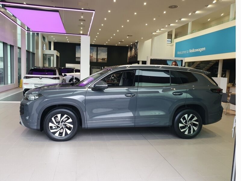 More views of Volkswagen Tayron