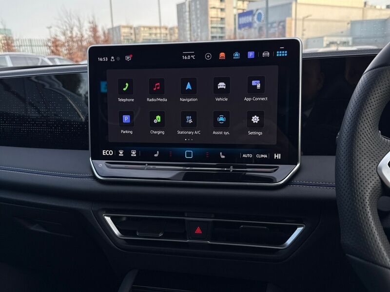 More views of Volkswagen Tiguan