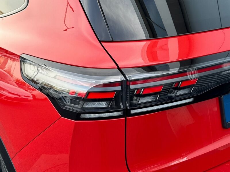 More views of Volkswagen Tiguan