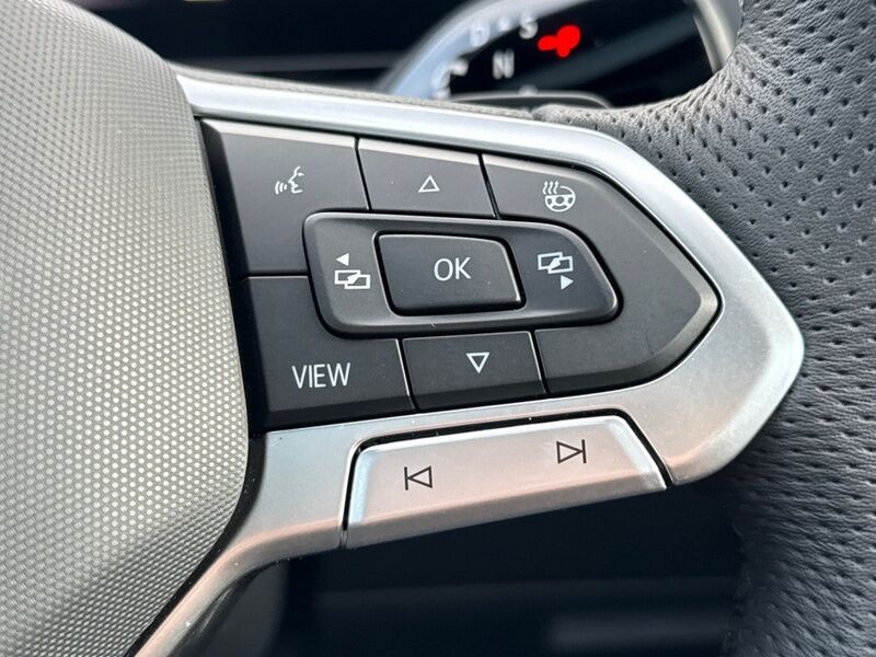More views of Volkswagen Tiguan