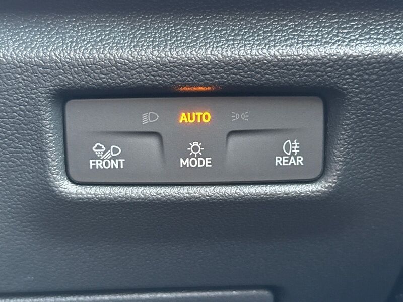 More views of Volkswagen Tiguan
