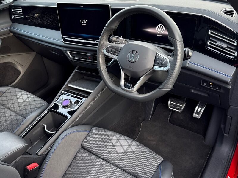 More views of Volkswagen Tiguan
