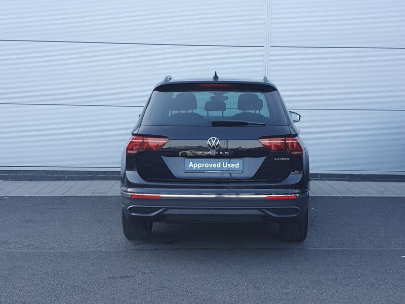 More views of Volkswagen Tiguan