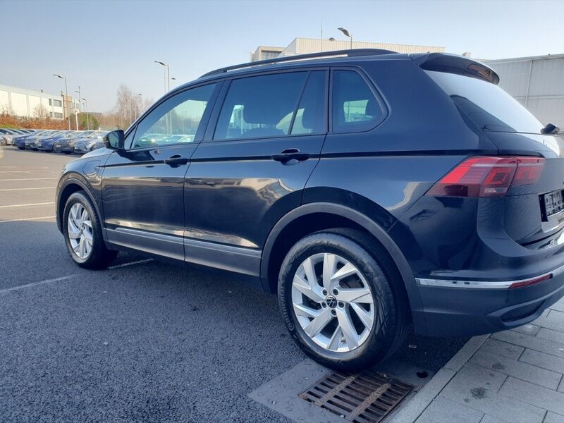 More views of Volkswagen Tiguan