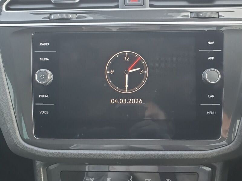 More views of Volkswagen Tiguan