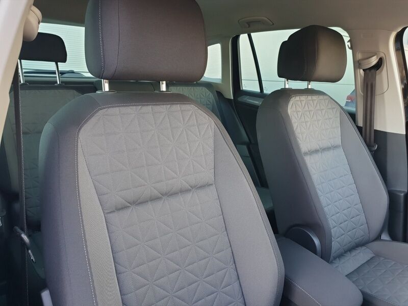 More views of Volkswagen Tiguan