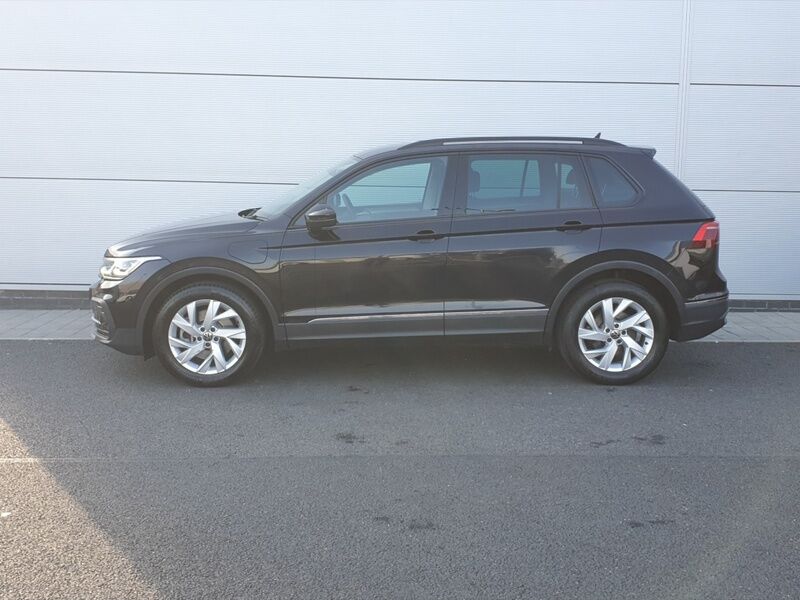 More views of Volkswagen Tiguan