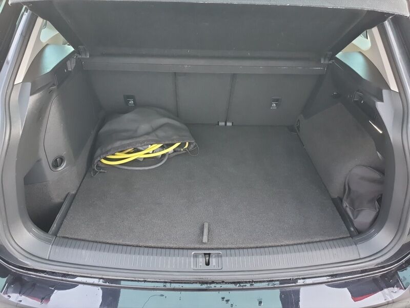 More views of Volkswagen Tiguan