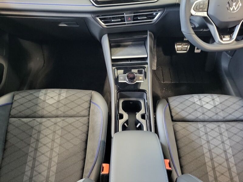 More views of Volkswagen Tiguan