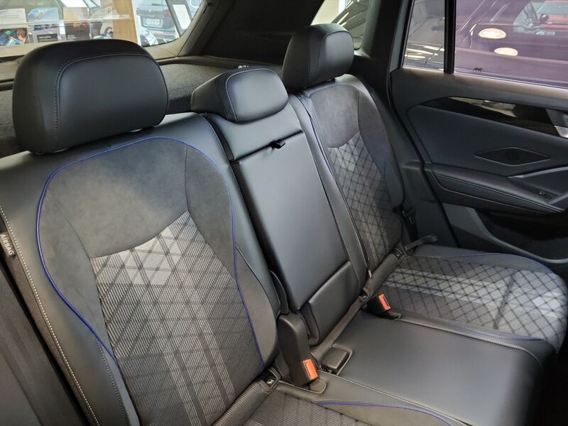 More views of Volkswagen Tiguan
