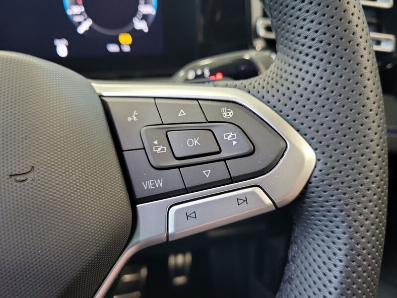 More views of Volkswagen Tiguan