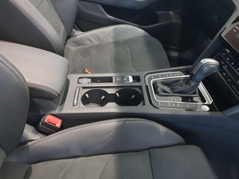 More views of Volkswagen Arteon