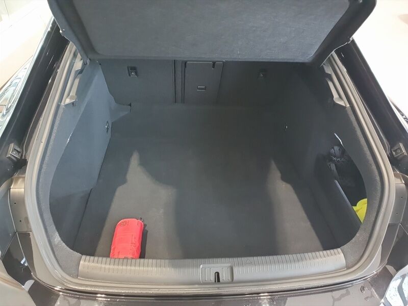 More views of Volkswagen Arteon