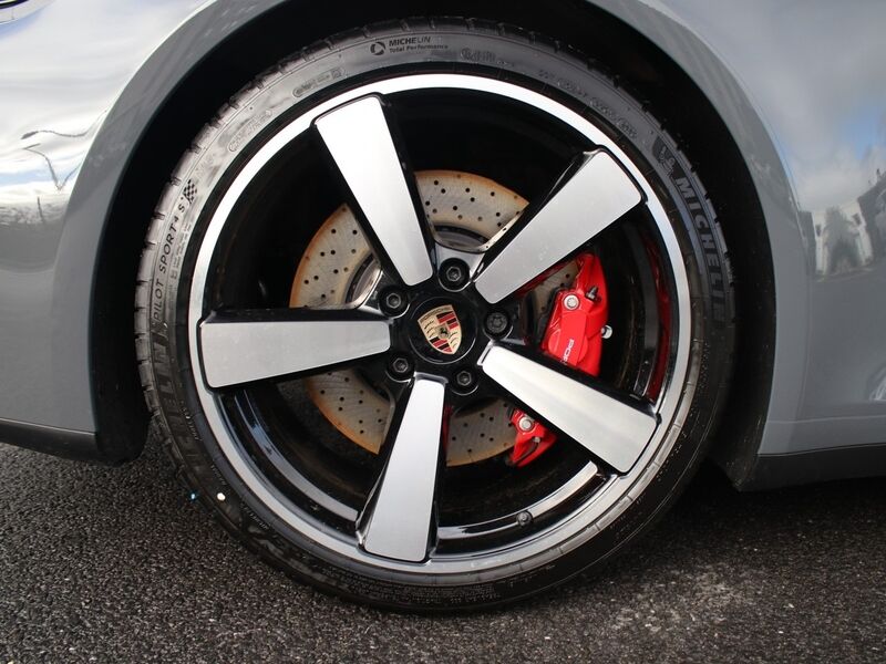 More views of Porsche 911