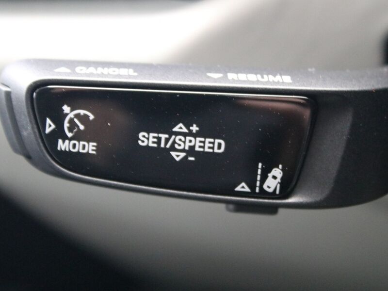 More views of Porsche 911