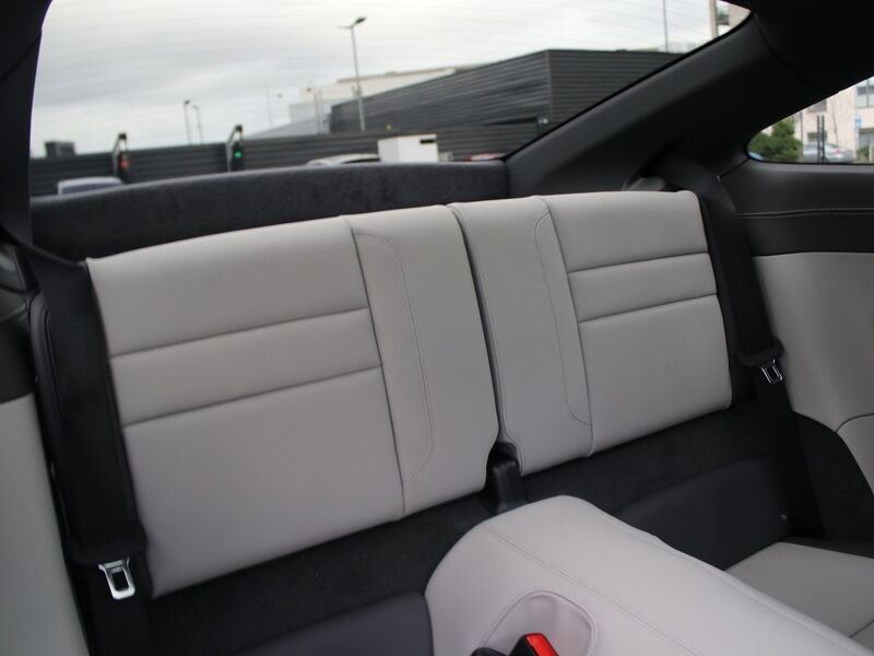 More views of Porsche 911