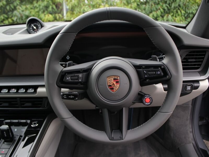 More views of Porsche 911