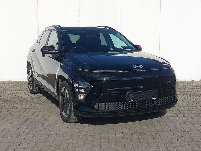 More views of Hyundai KONA